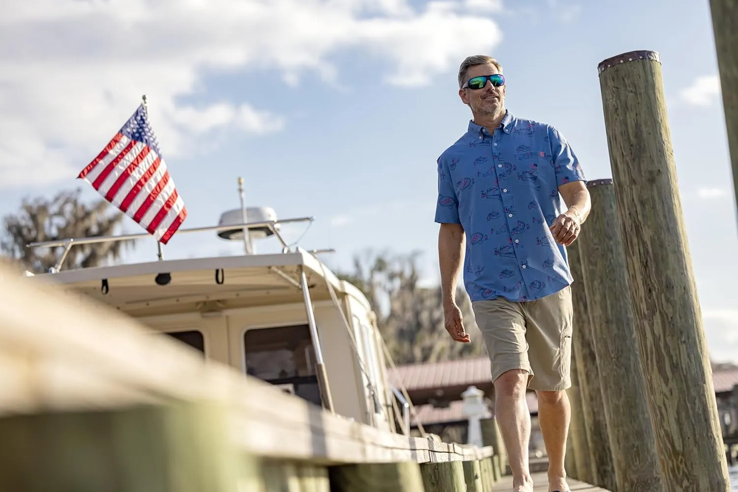 HUK Men's Kona Pattern Short Sleeve Fishing Button Down Shirt
