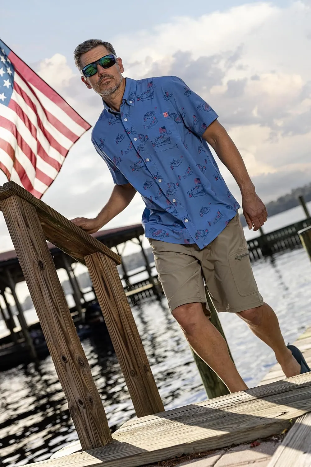 HUK Men's Kona Pattern Short Sleeve Fishing Button Down Shirt